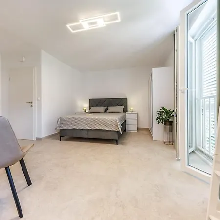 Apartment Novella