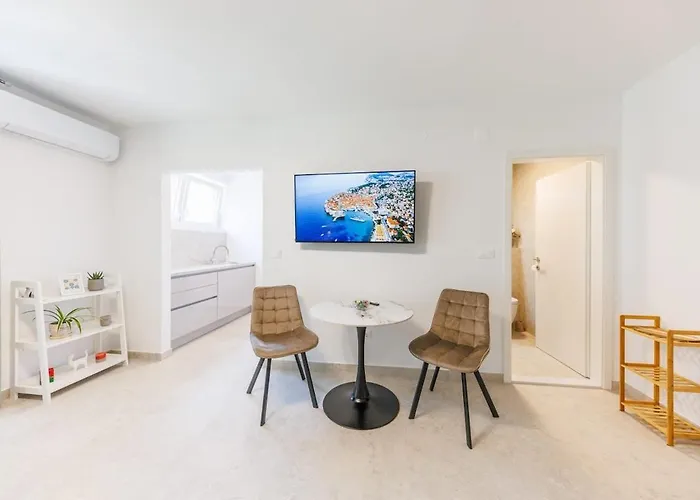 Apartment Novella